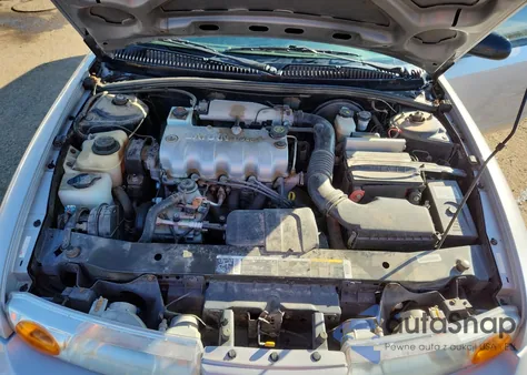 2001 Saturn Sl1 from USA, damaged, VIN 1G8ZG528X1Z301580